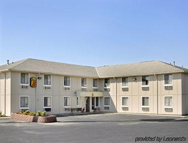Hotel Super 8 By Wyndham Rock Port Mo Exteriér fotografie